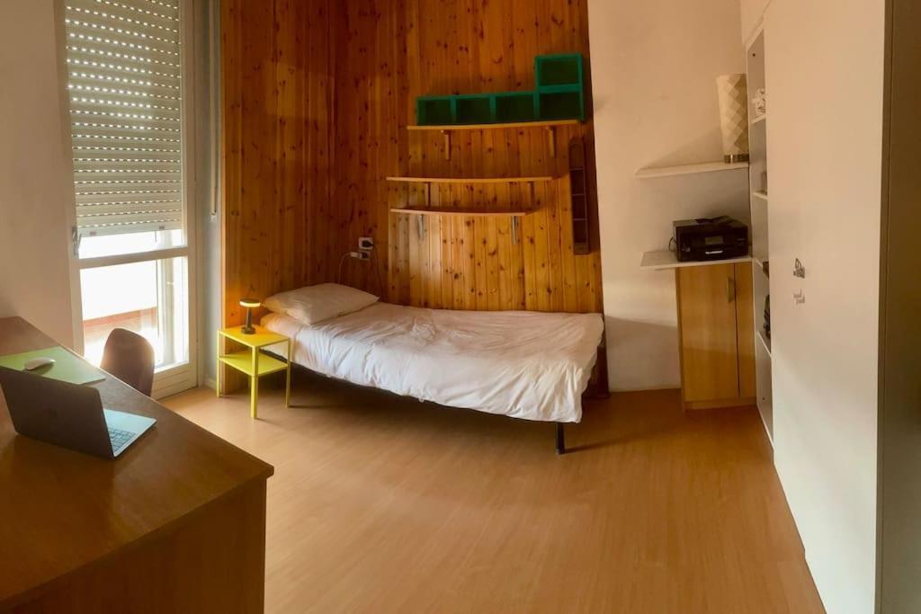 Апартаменты Attico Montiglio - Panorama-Wifi Collebeato Экстерьер фото