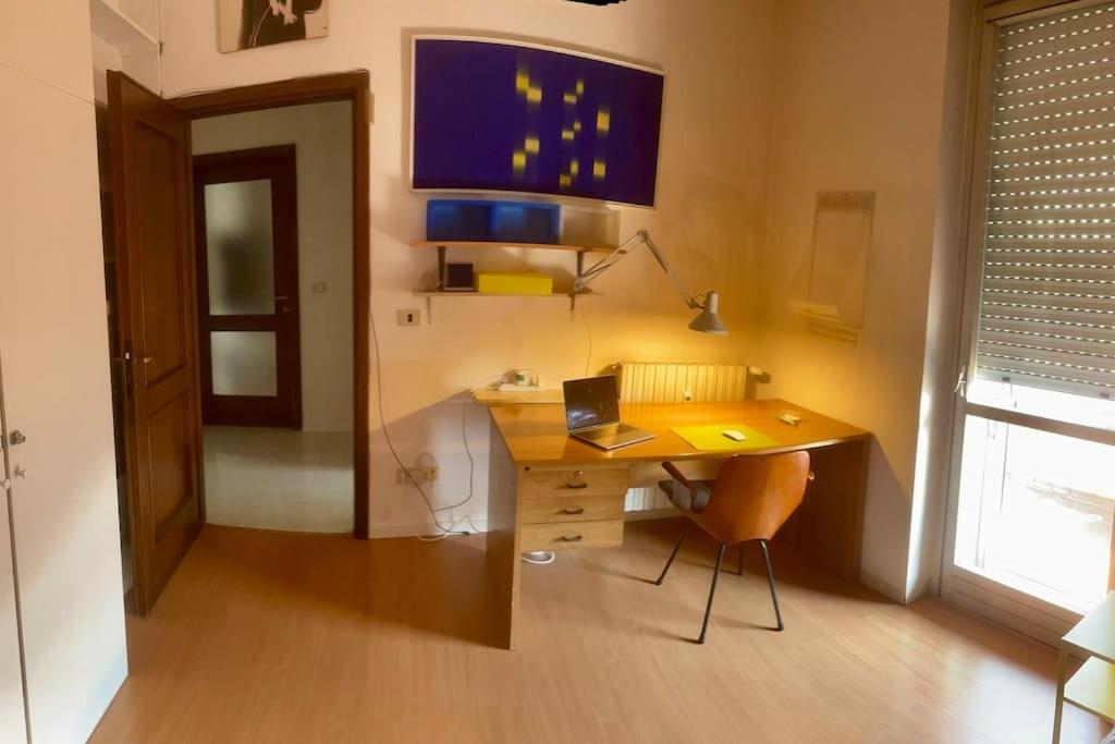 Апартаменты Attico Montiglio - Panorama-Wifi Collebeato Экстерьер фото